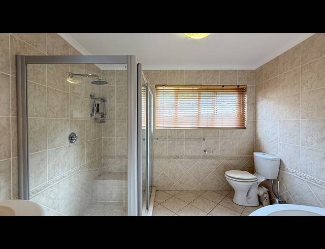 3 BEDROOM FREESTANDING FOR SALE IN SHEFFIELD BEACH